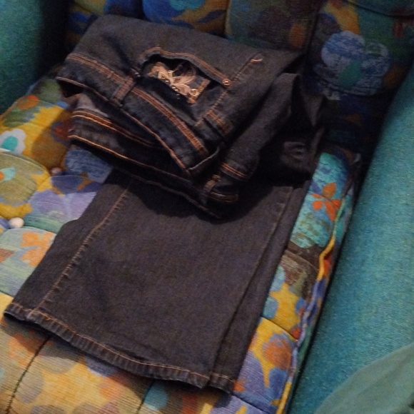 Jeans - Picture 3 of 3